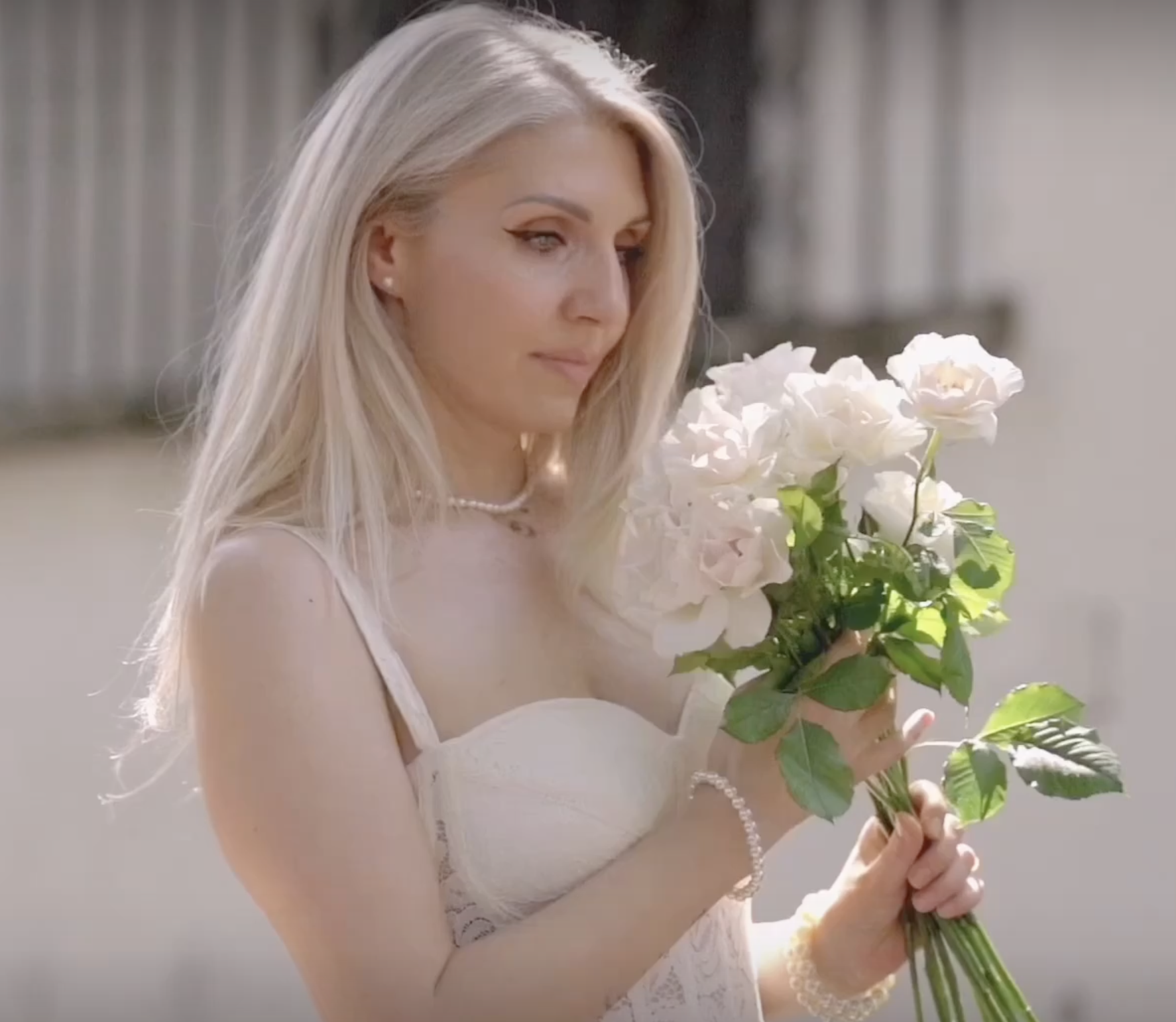 LUXURY FLORAL DESIGN